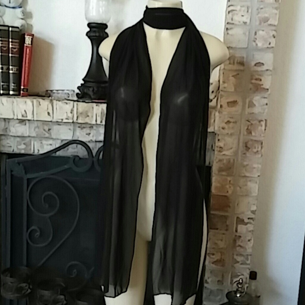 BLACK SCARFT - Picture 2 of 4